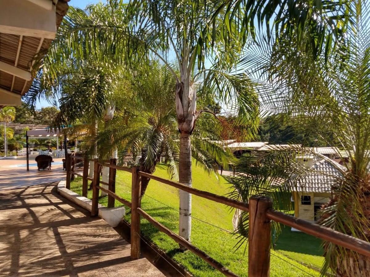 Enseada Nautico Apart Flat I Vista Para O Lago Corumba Caldas Novas Exterior photo